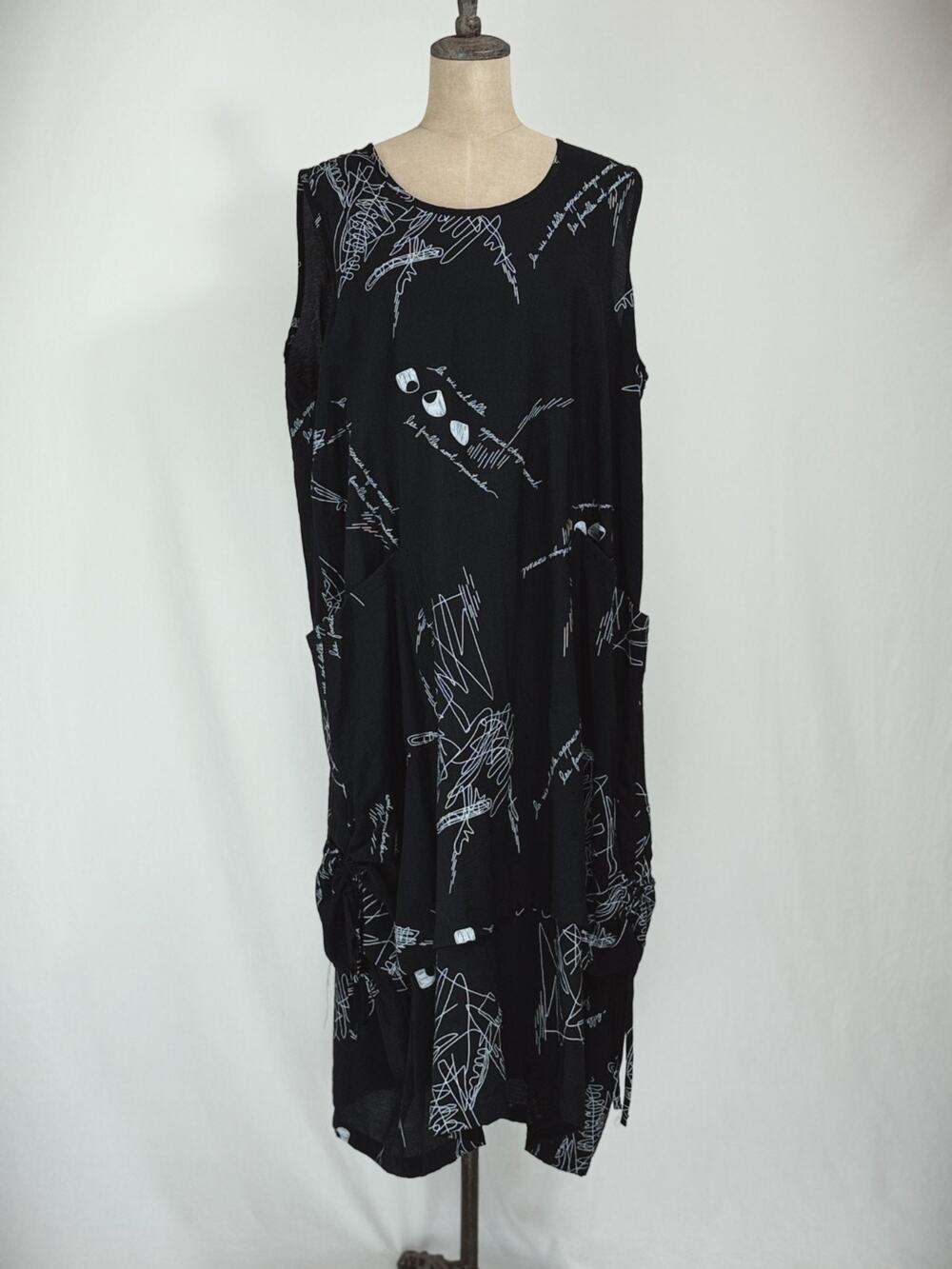COMFY USA 1X Funky Black and White Dress / Long Tunic 1X #0036 ARTWEAR Design